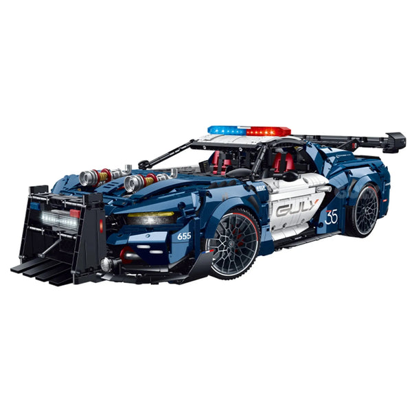 Ford Mustang Police Custom Edition GULY 10655 en briques — vue 3/4 avant avec gyrophares et pare-buffle