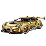 Porsche GT3 Gold Edition en briques 1:8 – vue trois-quarts avant avec jantes dorées