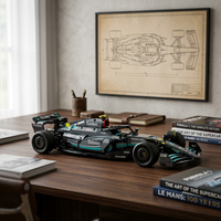 F1 Racing Car Reobrix en briques 1:8 – vue principale de la monoplace rouge sur fond épuré