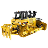 Bulldozer RC en briques - Vue latérale engin de chantier | TrackBricks