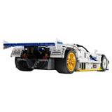 Maquette Mazda 787B Le Mans 1991 en briques 1:10 - Vue de côté course | TrackBricks