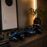 F1 Formula Car Bleu en briques 1:8 – Boîte et packaging du set 2361 pièces | TrackBricks