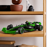 Kick Sauber F1 C44 en briques 1:8 – Boîte et packaging du set CaDA | TrackBricks
