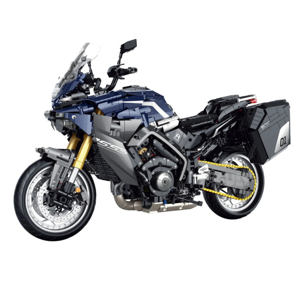 Yamaha Tracer 9 GT maquette moto en briques 1:5 - Vue latérale avec sacoches | TrackBricks