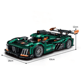 Peugeot Le Mans en briques 1:8 – vue trois-quarts arrière avec aileron massif
