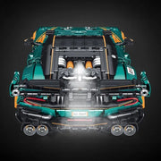 Aston Martin Vulcan en briques 1:8 – vue trois-quarts arrière montrant les sorties d'échappement