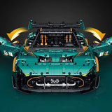 Aston Martin Vulcan en briques 1:8 – gros plan sur le moteur V12 turbo détaillé